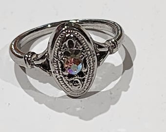 Vintage costume Jewelry Ring