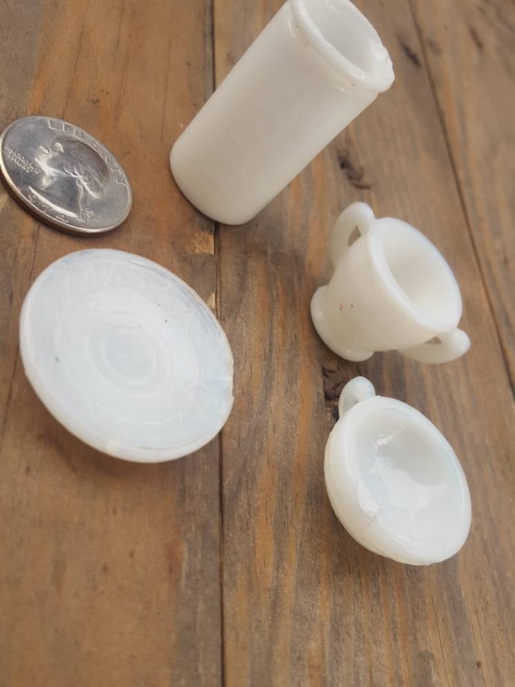 Milk Glass Collectibles Milk Glass Collectibles