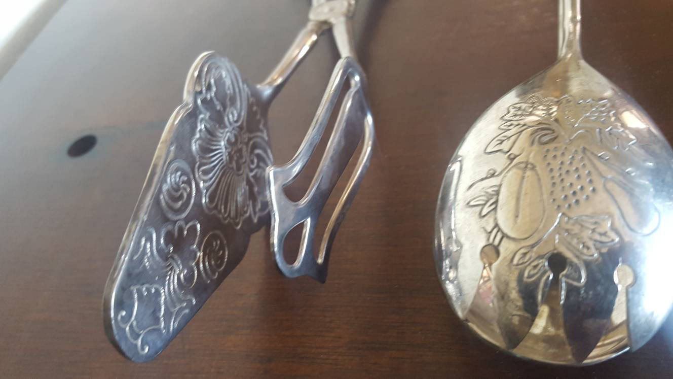 Set of 3 Silver Plate Serving Tongs / Decorative Fine Dining Pastry