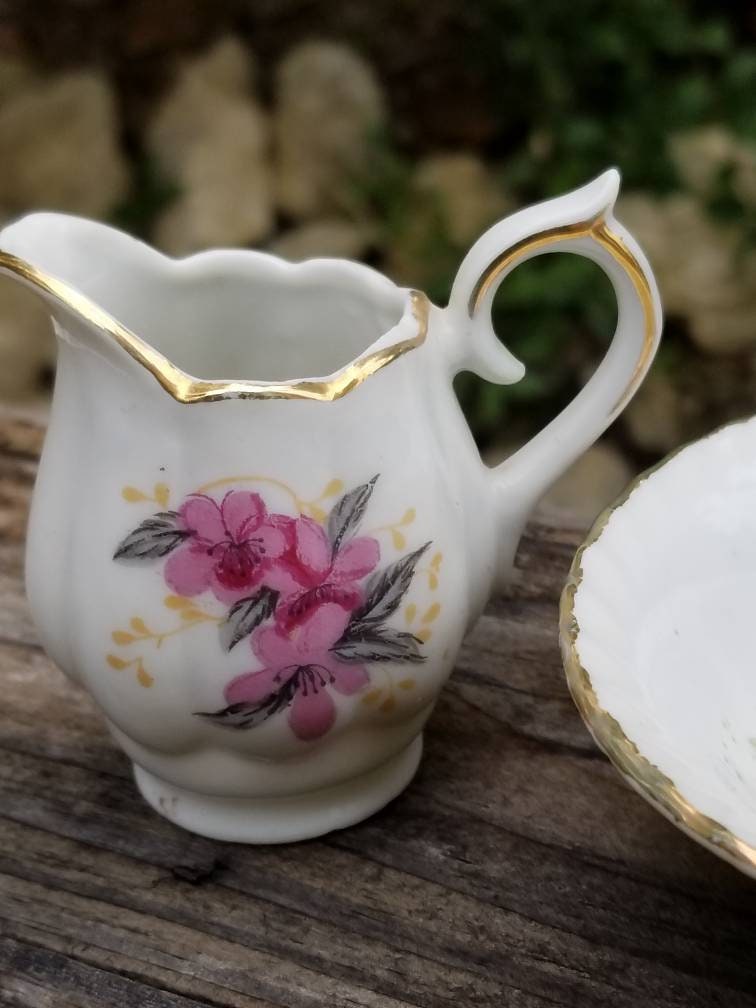 Vintage Porcelain Wash Basin and Pitcher / Miniature Porcelain bowl