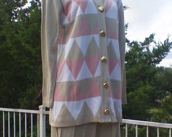 Vintage Argyle Sweater / 80's Argyle cardigan/ AMI KNITS / retro / Preppy / Vintage