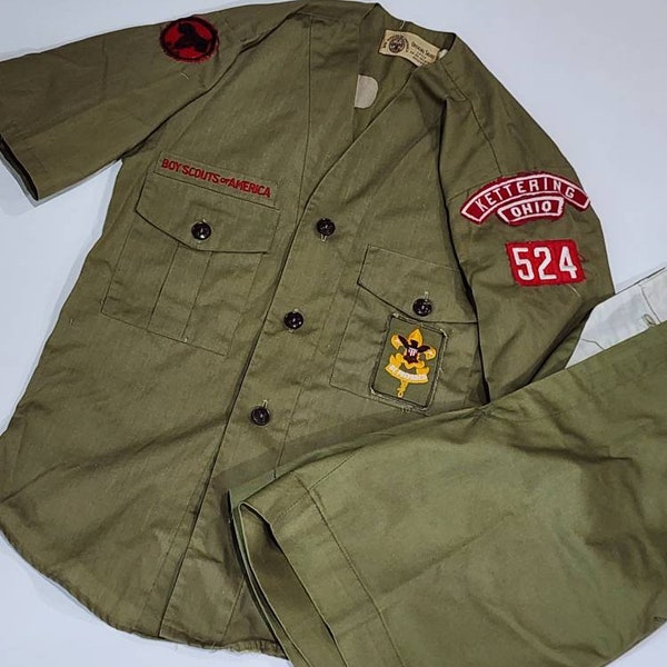 vintage Boy Scouts Unoform / Scouts Uniform / 60's Shorts / Costume / Retro / Repurposing Ideas / Unisex Shorts t Boy Scouts vintage Patches