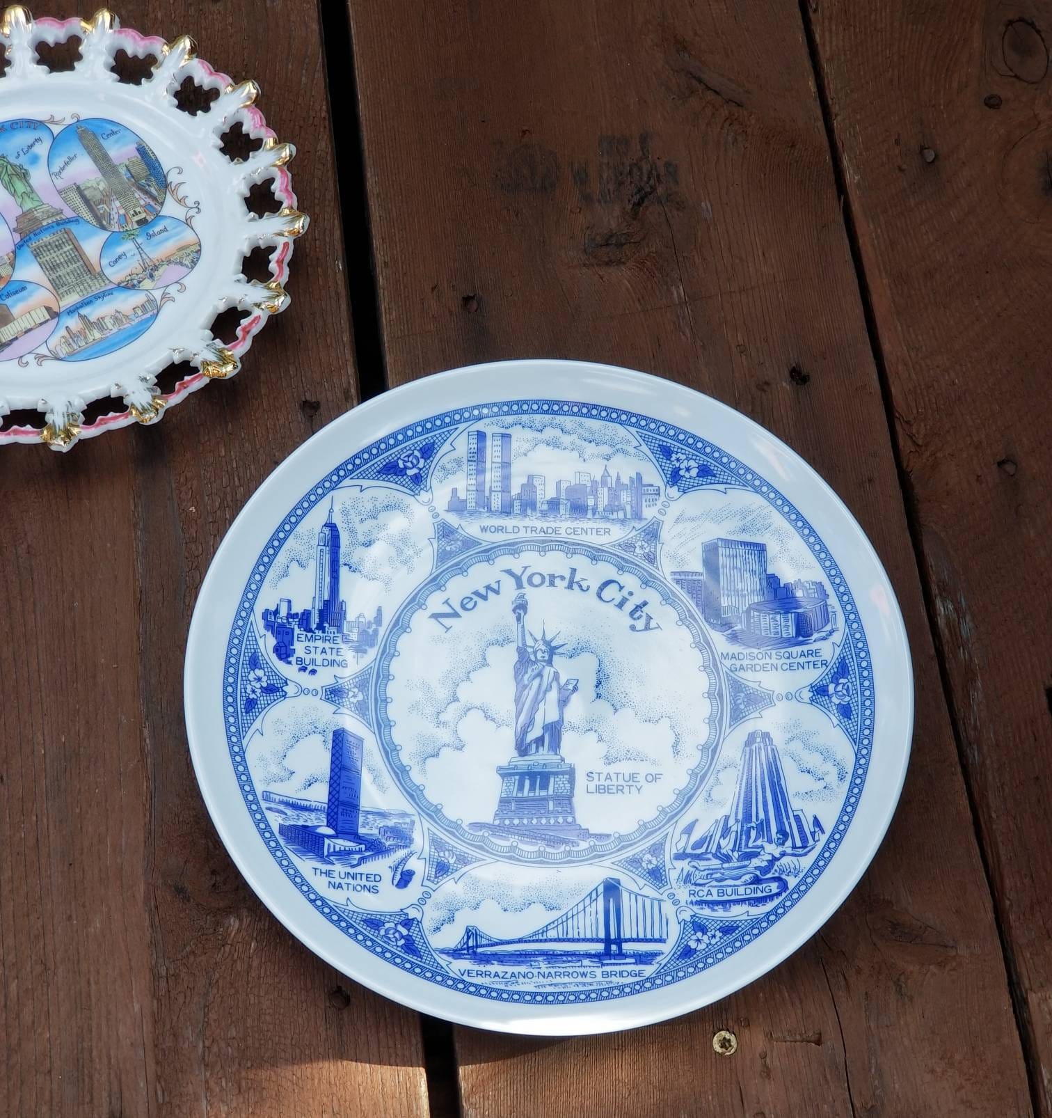 Vintage New York City Souvenir Plate / Scalloped Cut Out Shabby Chic