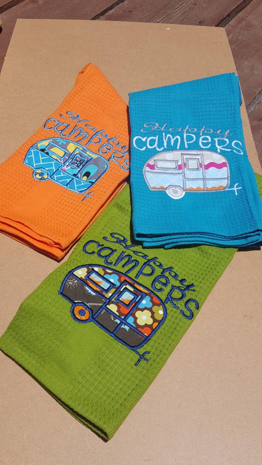 Happy Campers Towel / RV Embroidered Dish Towel / Applique Towel / Home  Decor / Resort Towel / Camping Towel / Happy Campers Collection 