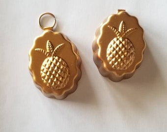 Vintage Pineapple Mold / Candy Molds / Baking Molds Collectible Tins