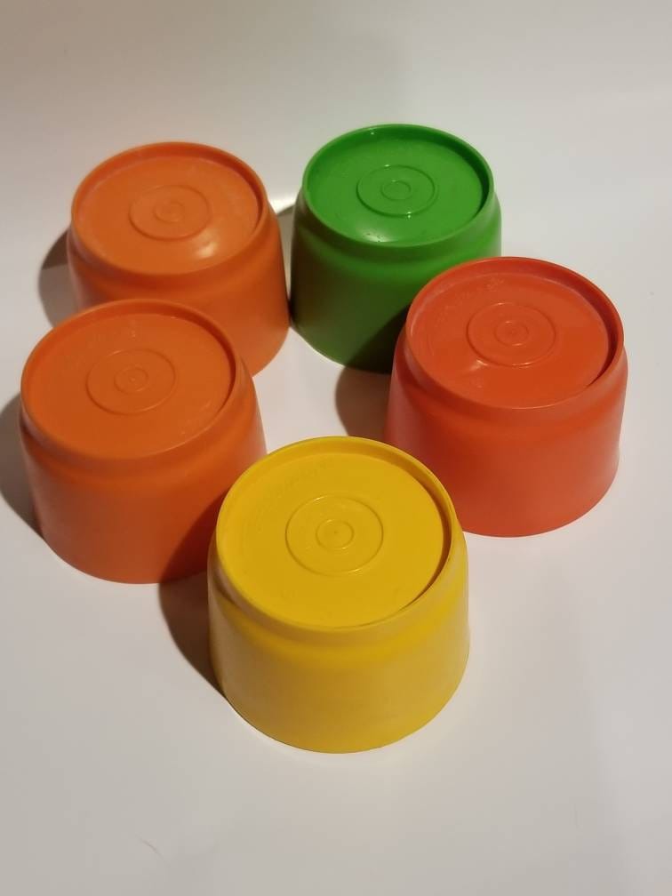 Vintage Tupperware 4 oz Snack Cups / Lunchbox replacement cup / Tupperware  / yellow / orange/ red / green