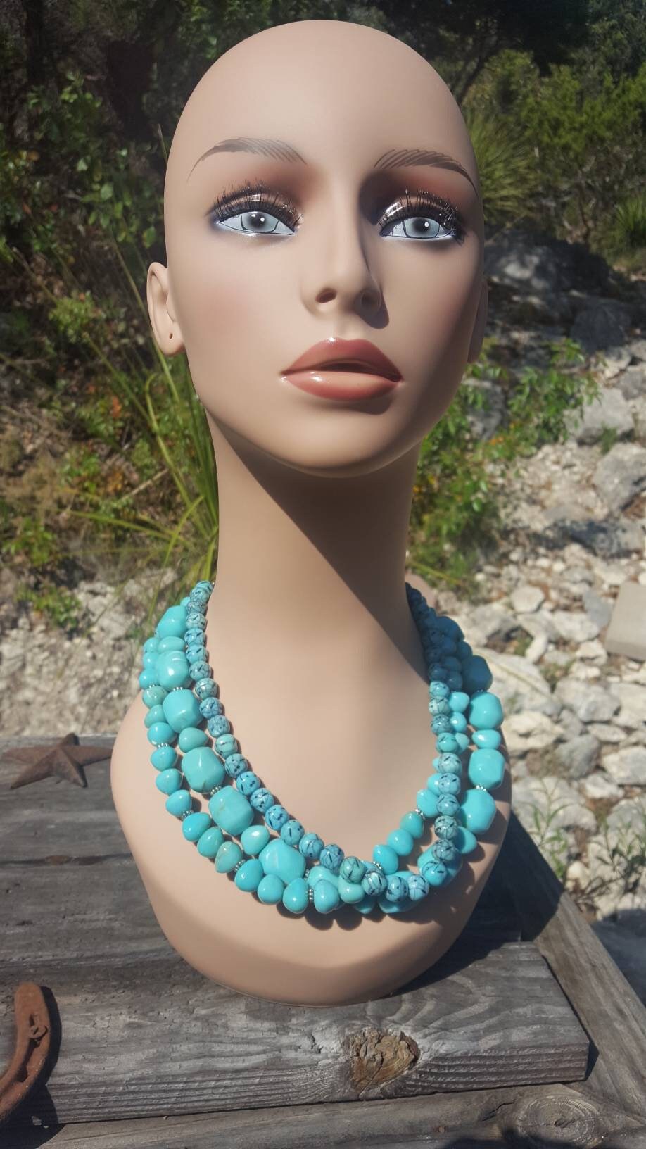Avon 2024 turquoise necklace