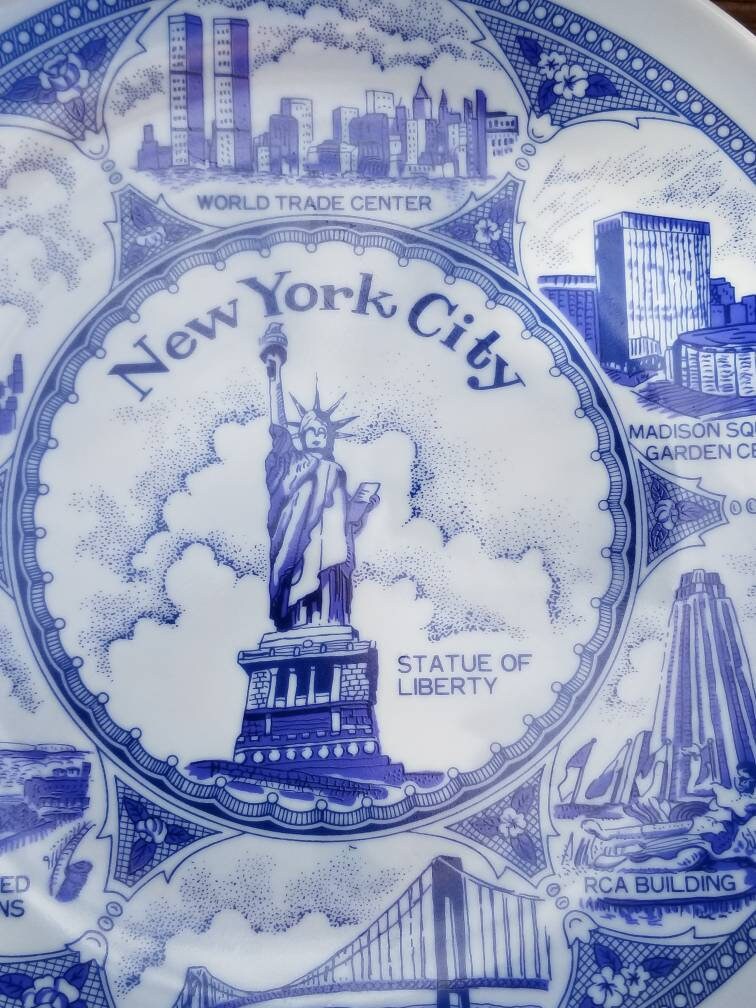 Vintage New York City Souvenir Plate / Scalloped Cut Out Shabby Chic