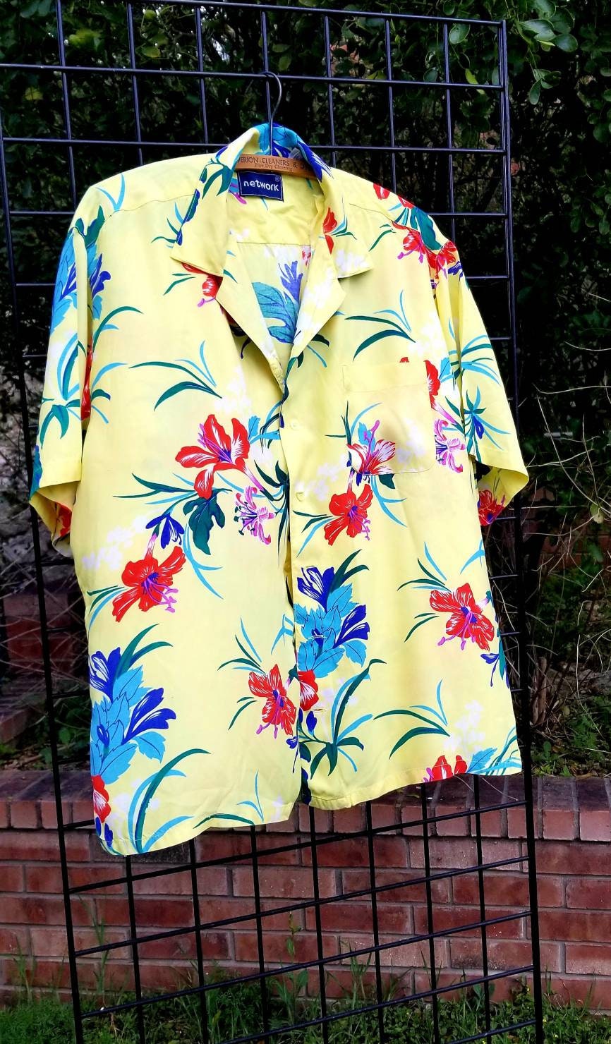 Men's Hawaiin Shirt / Yellow Short Sleeve Unisex Shirt / Party Shirt