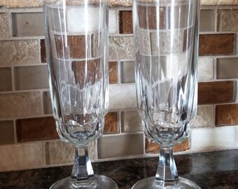 Arcoroc Fluted Champagne Glasses / Set of 2