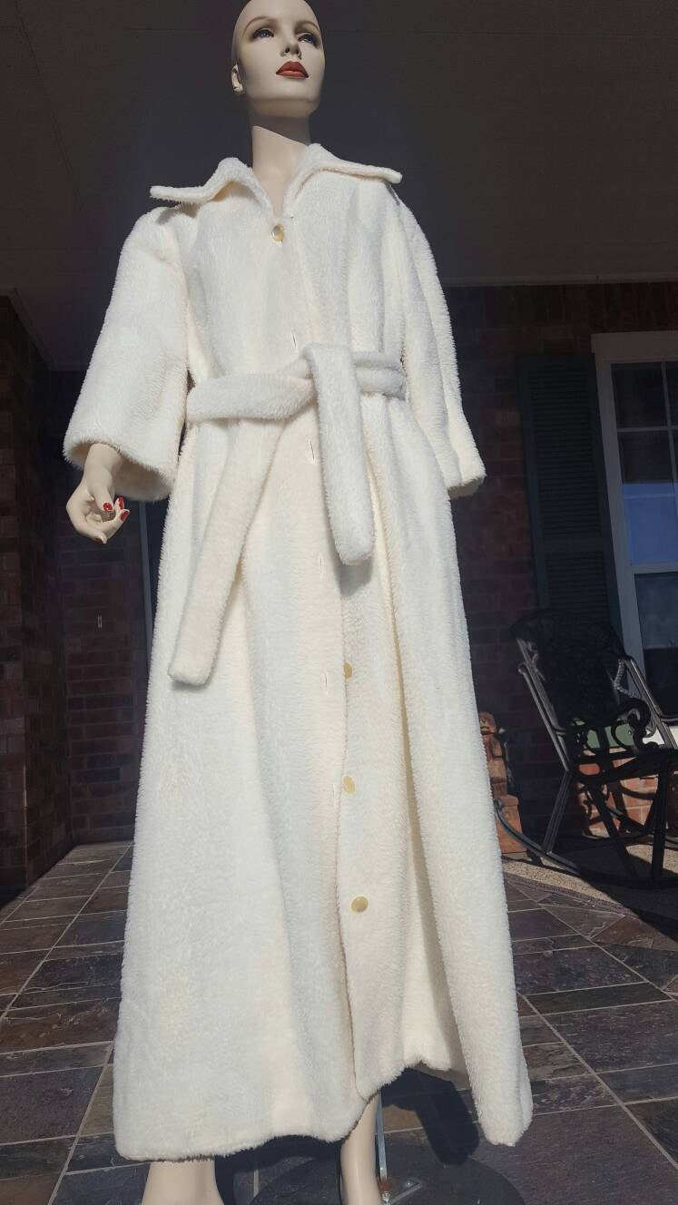 Vintage Dressing Coat / Styled by Dorian / Dressing Coat / House Coat