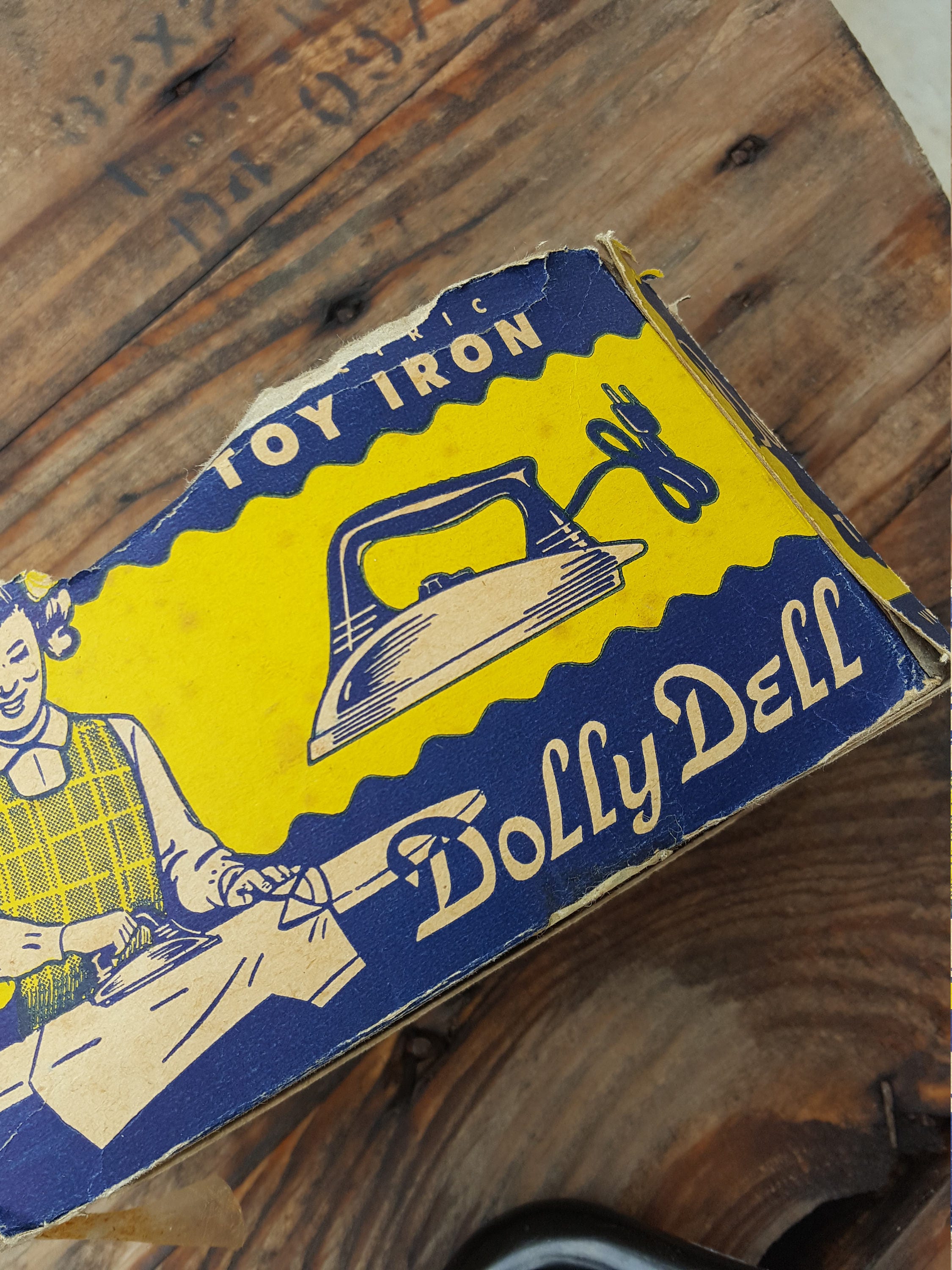 Vintage Dolly Dell Electric Toy Iron / Child's Play Iron / 50's toys