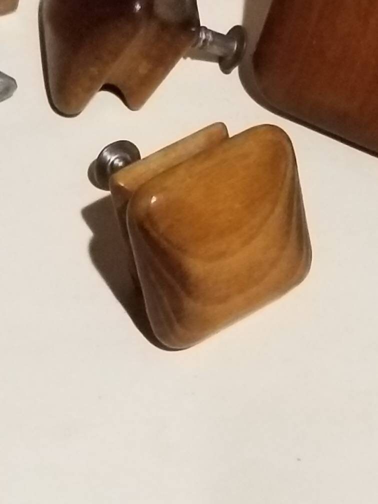 Vintage Wood Drawer Pulls / set of 5 / Hardware / Replacement Hardware