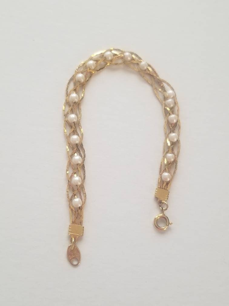 Avon 2024 pearl bracelet