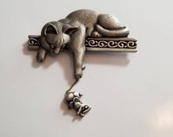 Vintage JJ Jonette Pewter Cat Pin / Cat Lady Gift Ideas / Scarf Pin / Cat and Mouse Pin