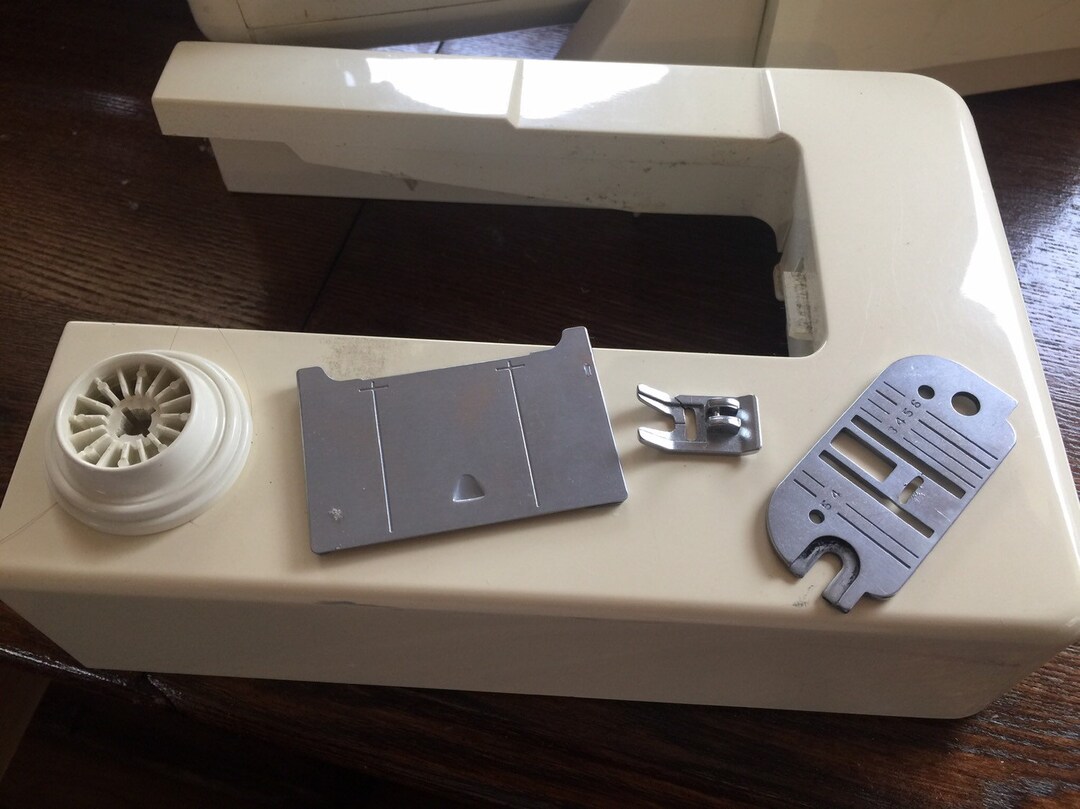 SINGER MERRITT Sewing Machine Parts. Pressure Foot Plate Etsy