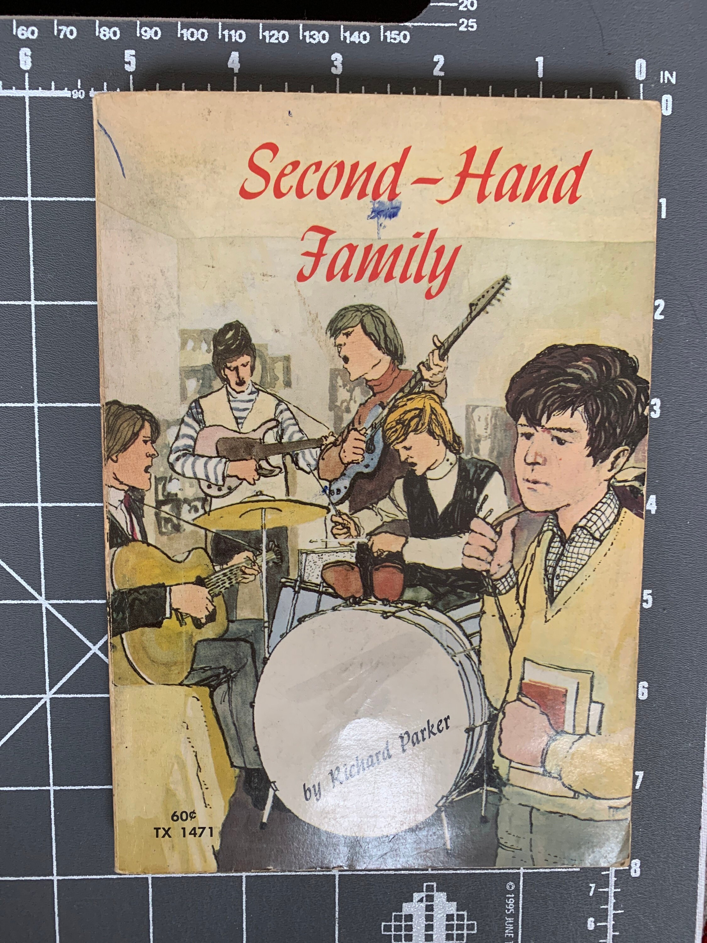 【中古】 Fiction Family / Fiction Family Second Hand Family, Soft Cover by R Parker. Juvenile Fiction