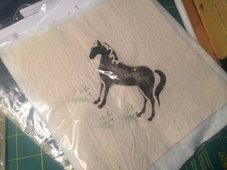 Complete Scented Warm Wool Fleece ready to assemble Christmas Gift HORSE DIY Quilted Pot Holder Kit 7.5 inch Hand Stenciled