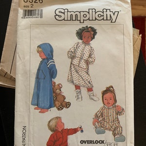 Unisex Toddler Size 2 Sleeper Footed PJ's, Robe. Simplicity 8326 OOP Vintage c1987 Sewing Pattern, precut