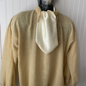 18th Century Renaissance Shirt, Men LARGE with Ascot. Gauze Weight Wheat Homespun Cotton Linen Blend, Long Sleeve, Pull Over, Easy to Wear