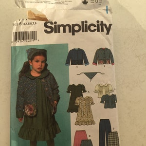 Könnte beinhalten: Simplicity Schnittmuster Nummer 9417, Größe A, zum Nähen eines Mädchenkleides, einer Jacke, einer Bluse, eines Rocks und einer Hose. Das Schnittmuster enthält Anleitungen und Diagramme zum Nähen der Kleidungsstücke.