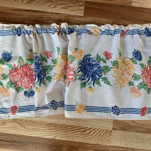 Unlined VALANCE or Window Privacy Curtain Panel Large Floral on Antique White,  15.5 x 30”. OOAK Vintage Upcycled Linen