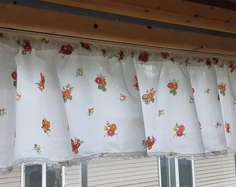 Retro Lined VALANCE Mushroom Floral Butterfly Lace Trim 70s Kitchen Dining Room Curtain, No Iron Fabric. 11 x 40 inches