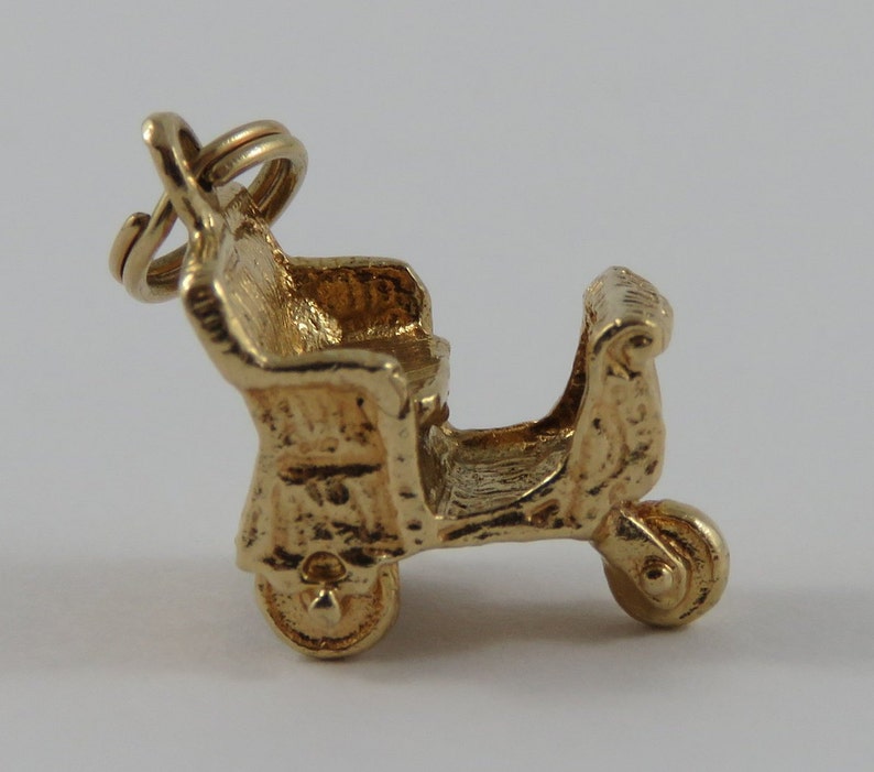 Boardwalk Push Cart 14 Karat Gold Vintage Charm For Bracelet