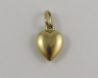 Encanto vintage de oro de 10 quilates con forma de corazón para pulsera