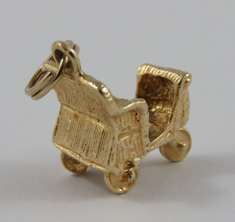 Boardwalk Push Cart 14 Karat Gold Vintage Charm For Bracelet
