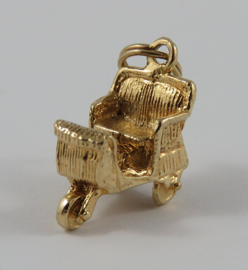 Boardwalk Push Cart 14 Karat Gold Vintage Charm For Bracelet