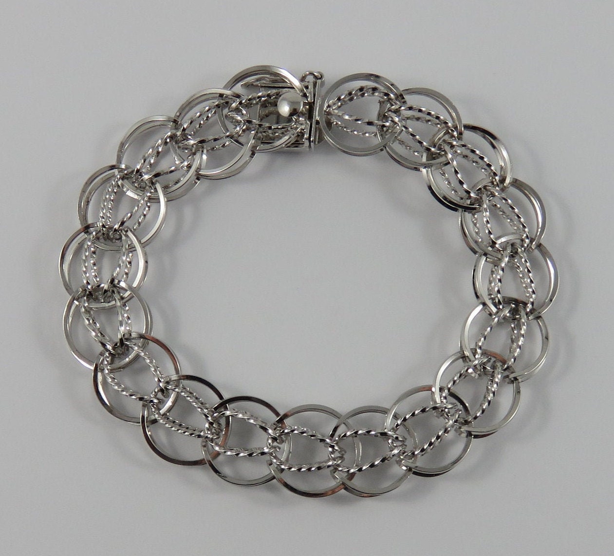 70's vintage silver925 necklace＆bracelet A Vintage Mexican Silver Necklace and Bracelet (Lot 1114