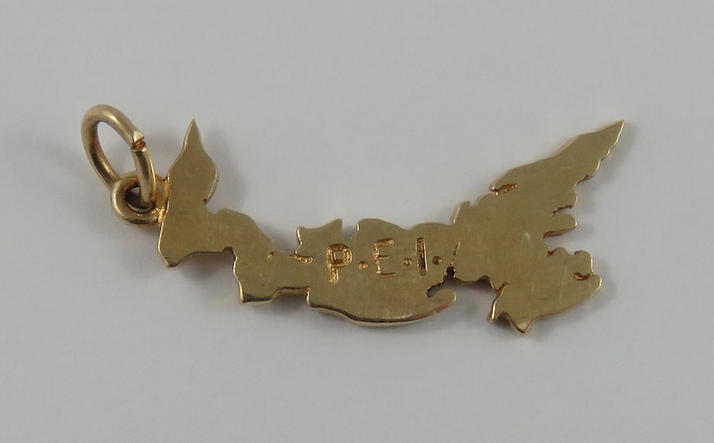 Map of Prince Edward Island shops 10K Gold Vintage Charm For Bracelet