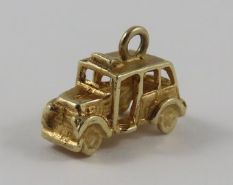 Taxi Cab/Hackney Carriage 9K Gold Vintage Charm For Bracelet