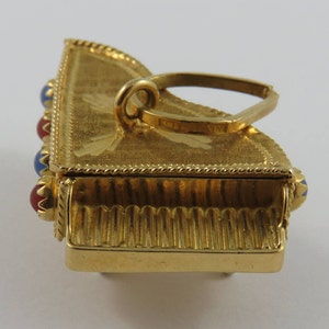 Grand Piano With Red & Blue Stones Mechanical 18K Gold Vintage Charm For Bracelet image 3