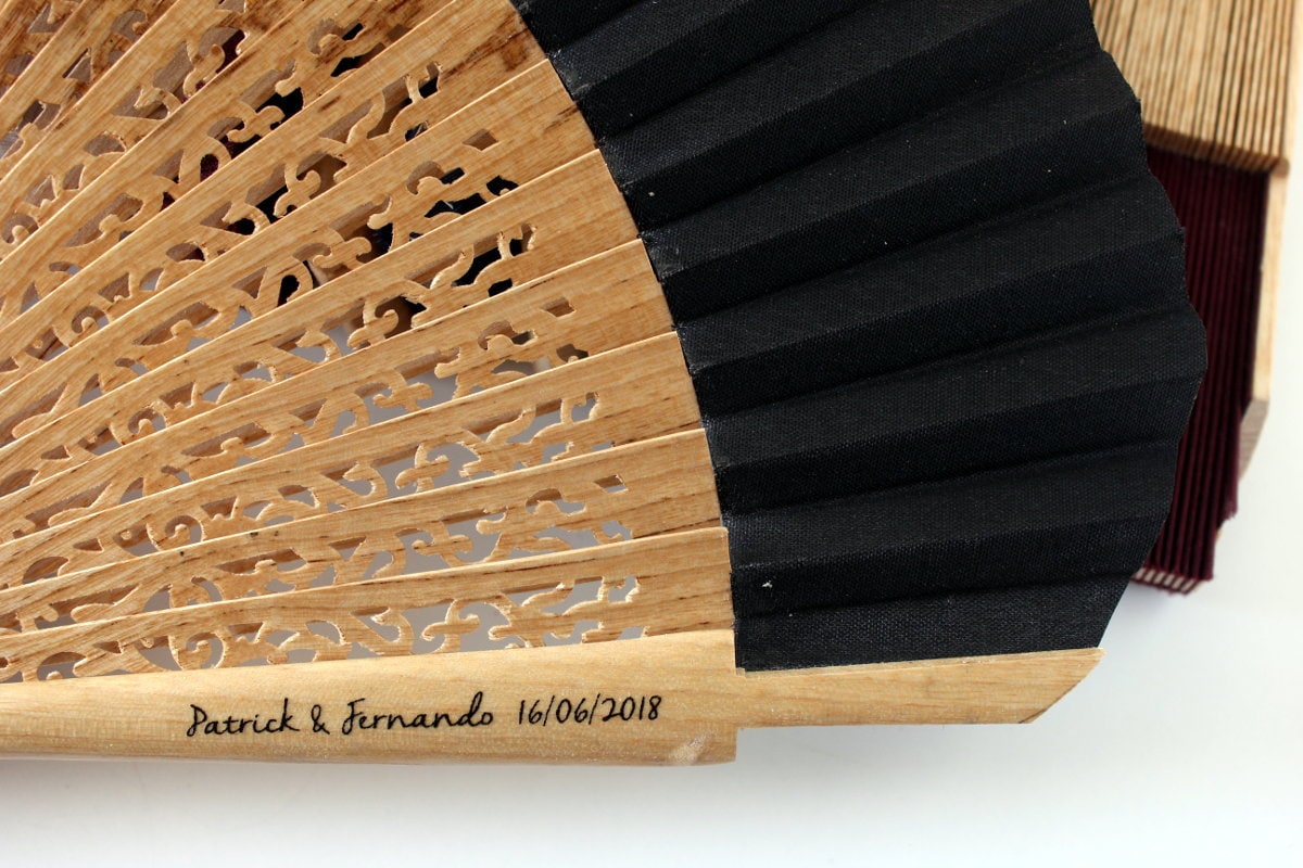 10 abanicos madera de roble lujo personalizados abanico grabado laser  personalizado bolsa organza personalized handfan éventail ventilatore -   México