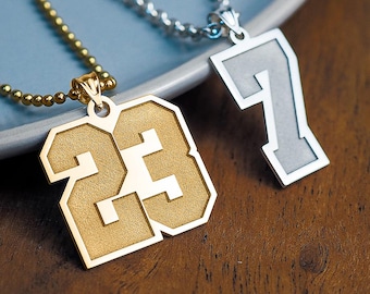 Collar con el número de camiseta de atleta deportivo personalizado