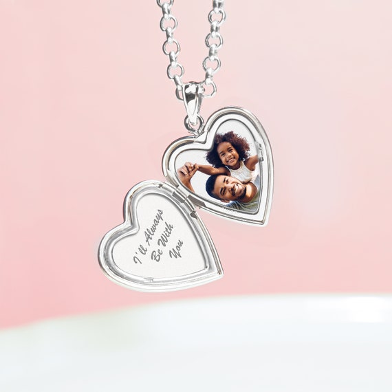 Opening heart locket gif maker - Erase BG