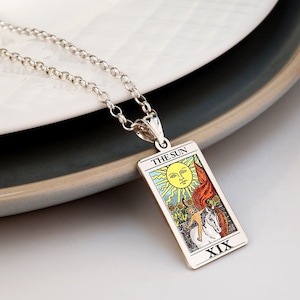 La Medalla de la Carta del Tarot del Sol
