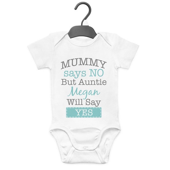 I GET MY GOOD LOOKS FROM MY AUNTIE MUMMY PERSONALISED BABYGROW VEST GIFT BABY