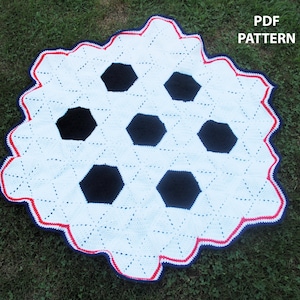Pattern-Soccer Ball Themed Blanket  (BA1162) -newborn, photo prop, Baby,Blanket,