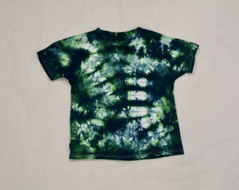 kids XS tie dye shirt, youth tye dye shirt, gift for hippie kid, boho hippie clothes, gift for birthday, handmade tie dye