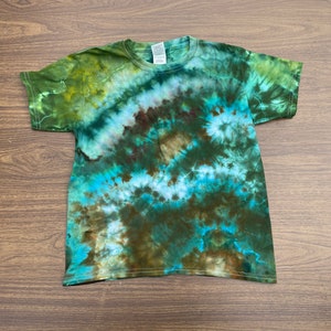 kids small green geode tie dye shirt, youth tye dye shirt, geode tie dye, boys tie dye, boho hippie clothes, gift for birthday,