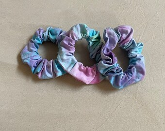 Tie dye hair scrunchies with thick elastic, hair tie, scrunchies, hair accessories, tie dye accessories, purple scrunchies, 90's scrunchies