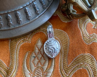 Conch Shell Bhum Counter • Medium • 925 Sterling Silver • Polished