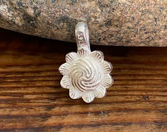 Three Jewels Bhum Counter • Medium • 925 Sterling Silver