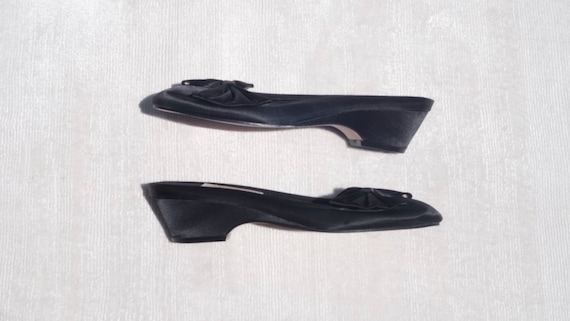 Vintage Victoria’s Secret Satin Kitten Heels
