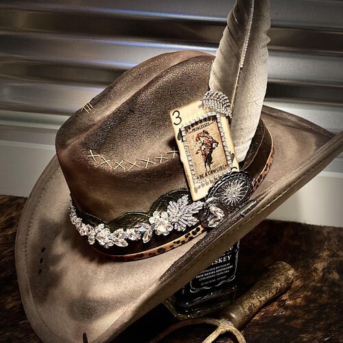 Custom burned Lainey Wilson style hat with Elvis card Wildflowers & Wild Horses Lainey Wilson Custom Hand Burned  main image 4