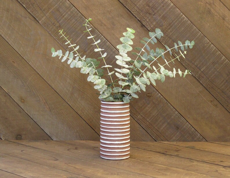Large Ceramic Horizontally Carved Watertight Flower Vase Vase Thin Stripe Satin Matte Go Play Clay Light Grey Tin Glaze