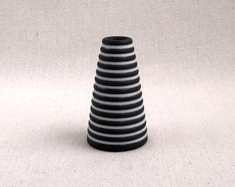 Schwarze Keramikvase - Handgemachtes Geschenk - Geschenk - Tischdekoration - Schwarzweiße Blumenvase (0200c39)